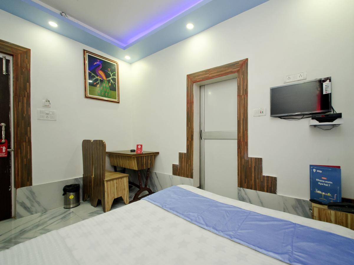 Oyo 8972 Dum Dum Hotel Kolkata Exterior photo